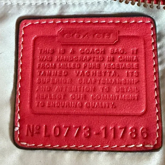 Coach Limited Edition Large Floral Bleeker Shoulder Bag - Picture 7 of 8